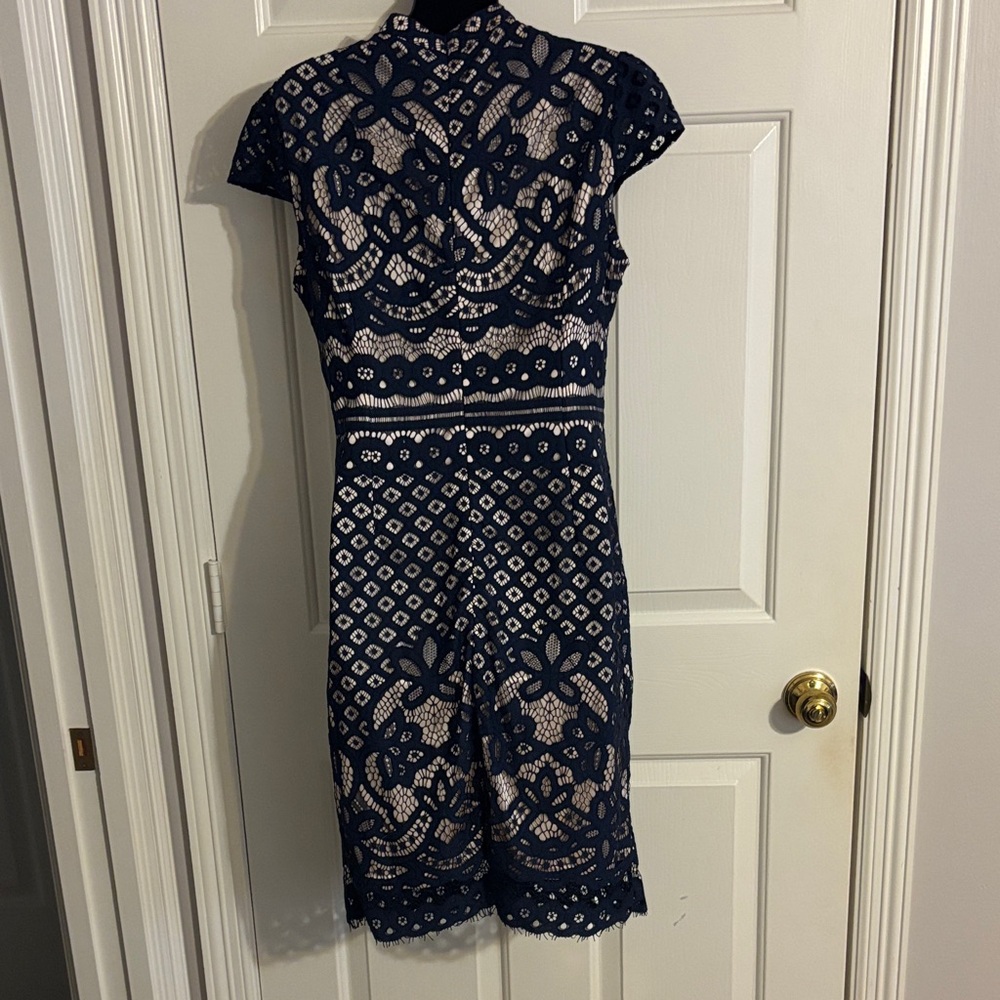Quiz Elegant Navy Lace Overlay Dress Size 8 - Picture 3 of 5